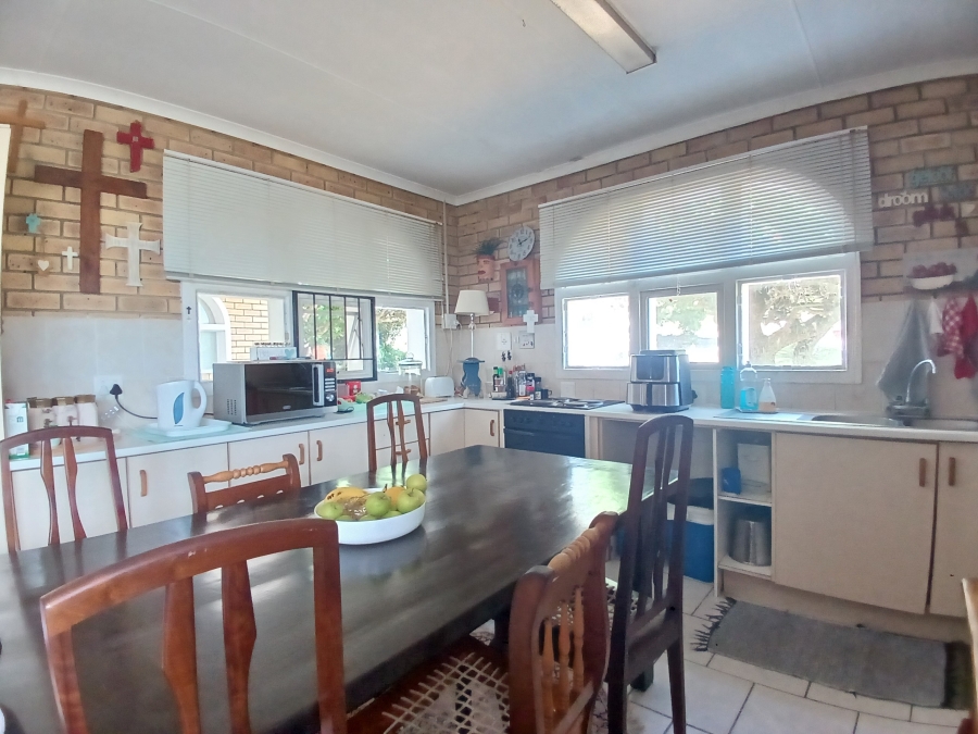 2 Bedroom Property for Sale in Stilbaai Wes Western Cape